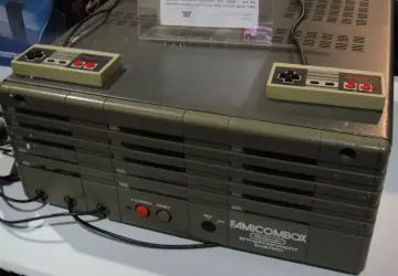 جهاز FamicomBox الأسطوري يظهر بحالة ممتازة في مكان غير متوقع